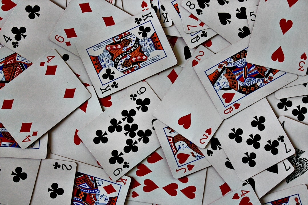 Texas Hold'em: En dybdeguide til spillestilen og strategiene